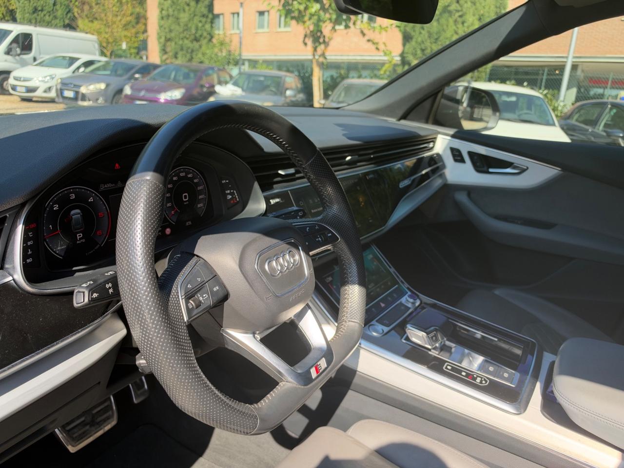 Audi Q8 50 TDI 286 CV quattro tiptronic Sport