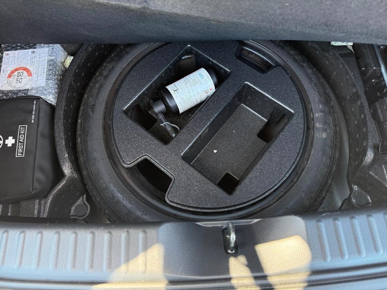 Toyota Aygo X 1.0 VVT-i 72 CV 5 porte Trend S-CVT ADATTA A NEO PATENTATI