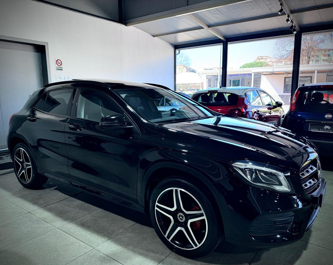 Mercedes-Benz GLA 200 d 136CV Premium AMG