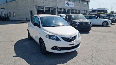 Lancia Ypsilon 1.0 FireFly 5 porte S&S Hybryd Gold