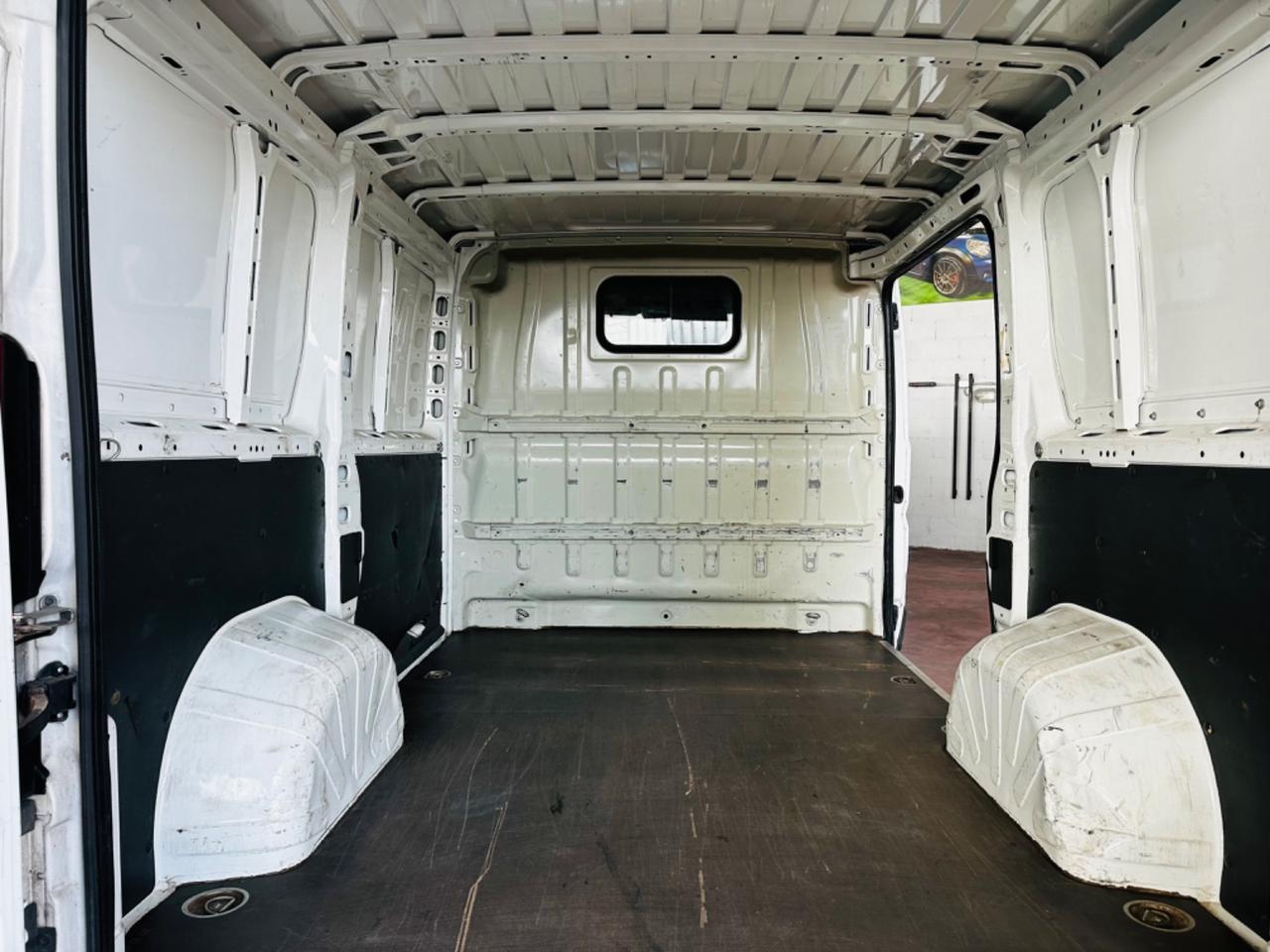 Peugeot Boxer 2.2 HDi 6Marce Furgone