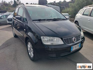 FIAT - Idea 1.3 mjt 16v Black Star 90cv