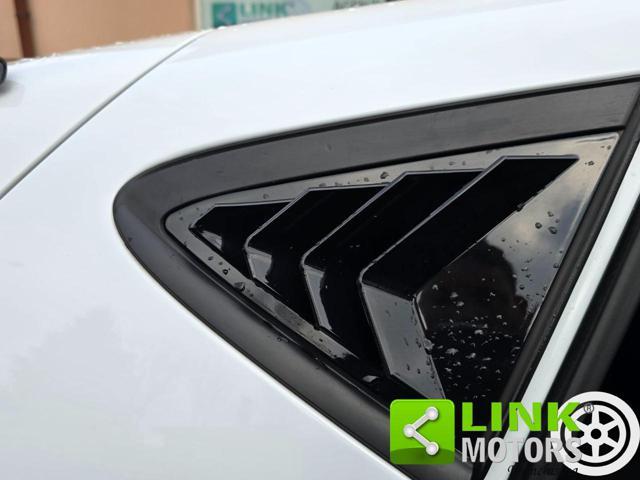 FORD Fiesta 1.0 EcoBoost 125 CV Hybrid ST-Line