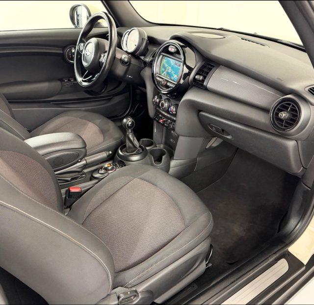 MINI Cabrio 1.5 Cooper Cabrio