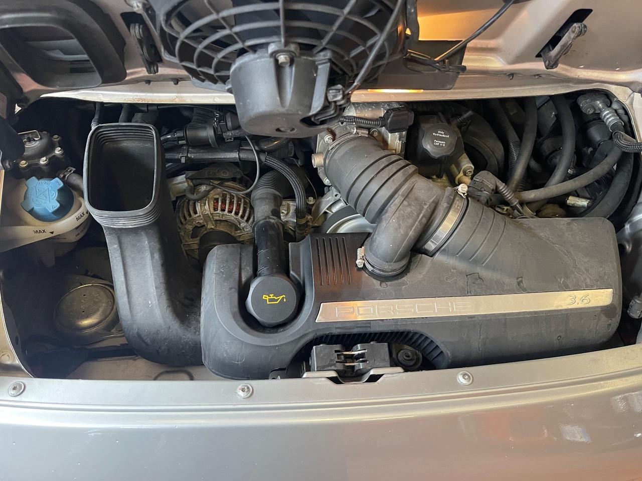 Porsche 911 Carrera cat Coupé