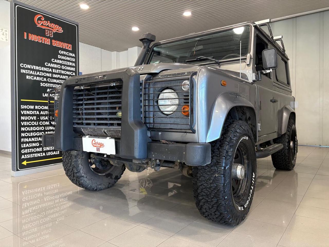 Land Rover Defender VI 2007 90 Defender 90 2.4 td E