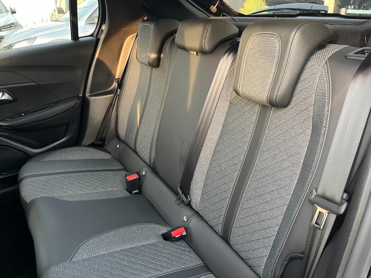 Peugeot 208 Stop&Start 100cv 5 porte Allure