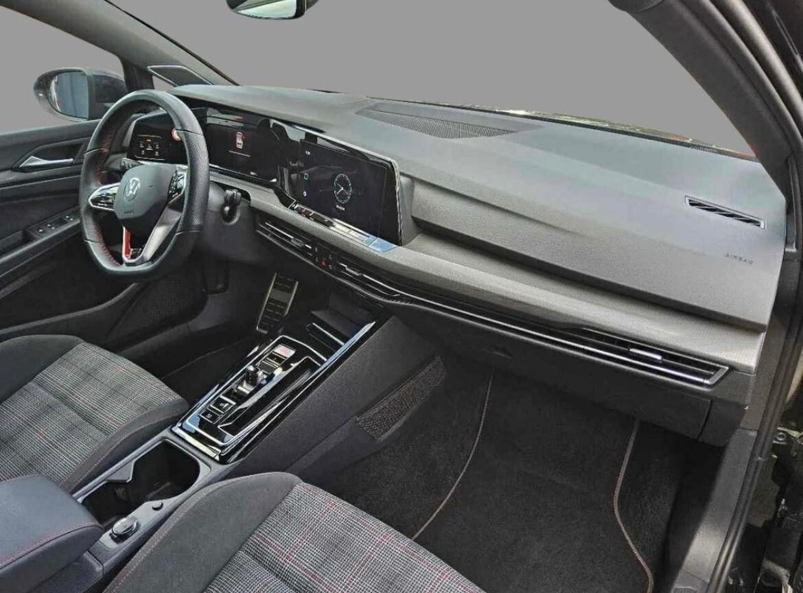 Volkswagen Golf VIII 2.0 TSI GTI