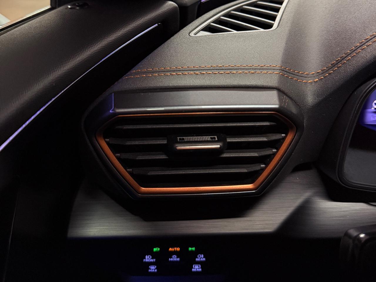 MAGNIFICA CUPRA FORMENTOR HYBRID PLUG-IN CON SOLI 36.512 KM