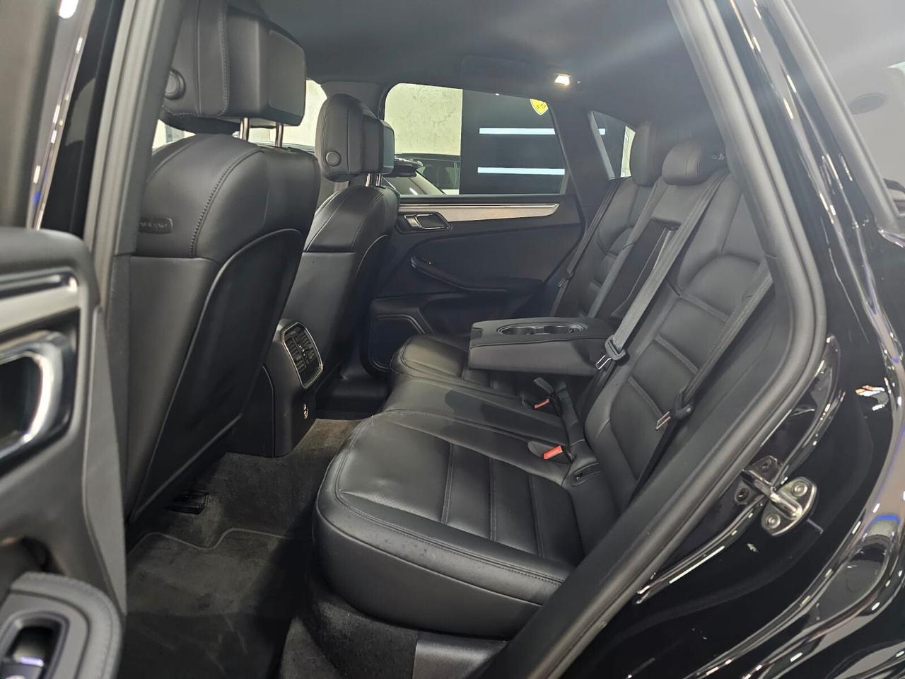 NUOVA PORSCHE MACAN TURBO 2.0 BENZINA 265CV CHRONO SPORT PACK