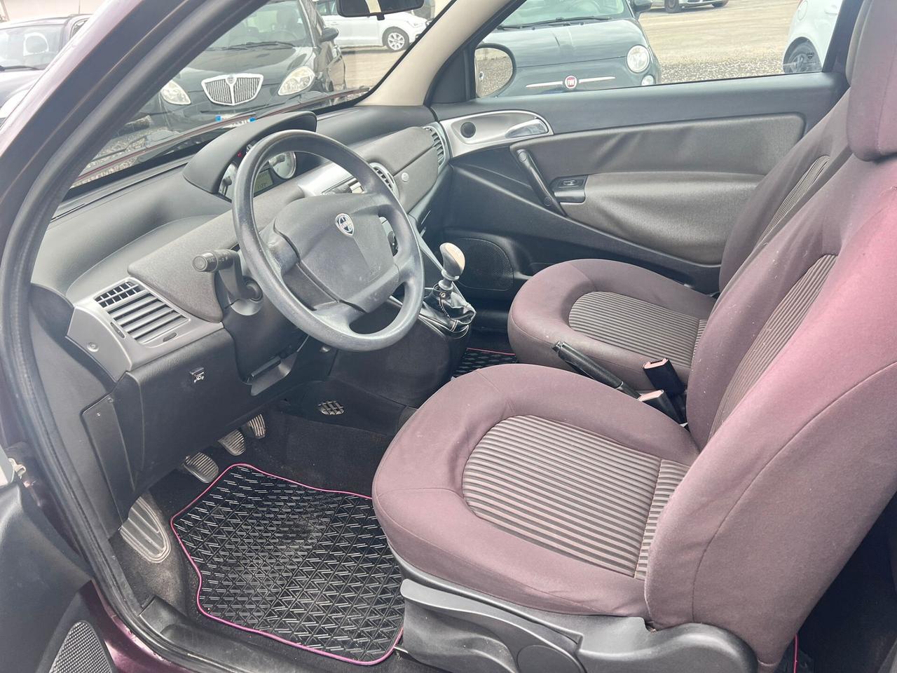 Lancia Ypsilon 1.4 Argento Ecochic GPL