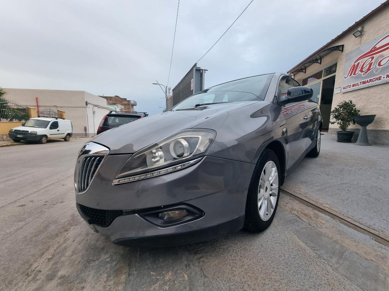 Lancia Delta 1.6 MJT DPF Argento