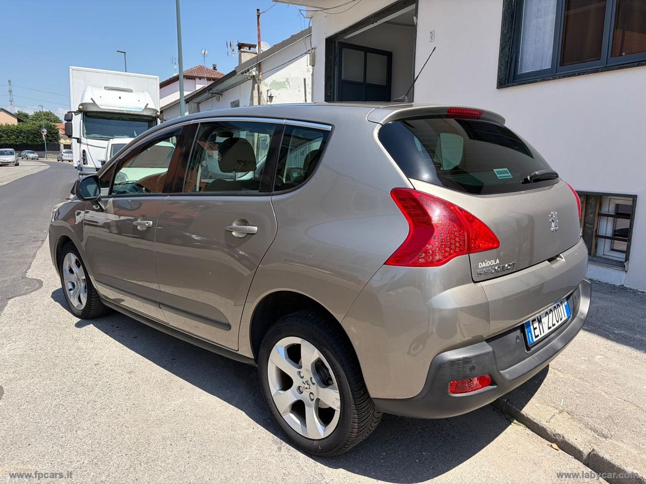 PEUGEOT 3008 1.6 HDi 112 CV Active