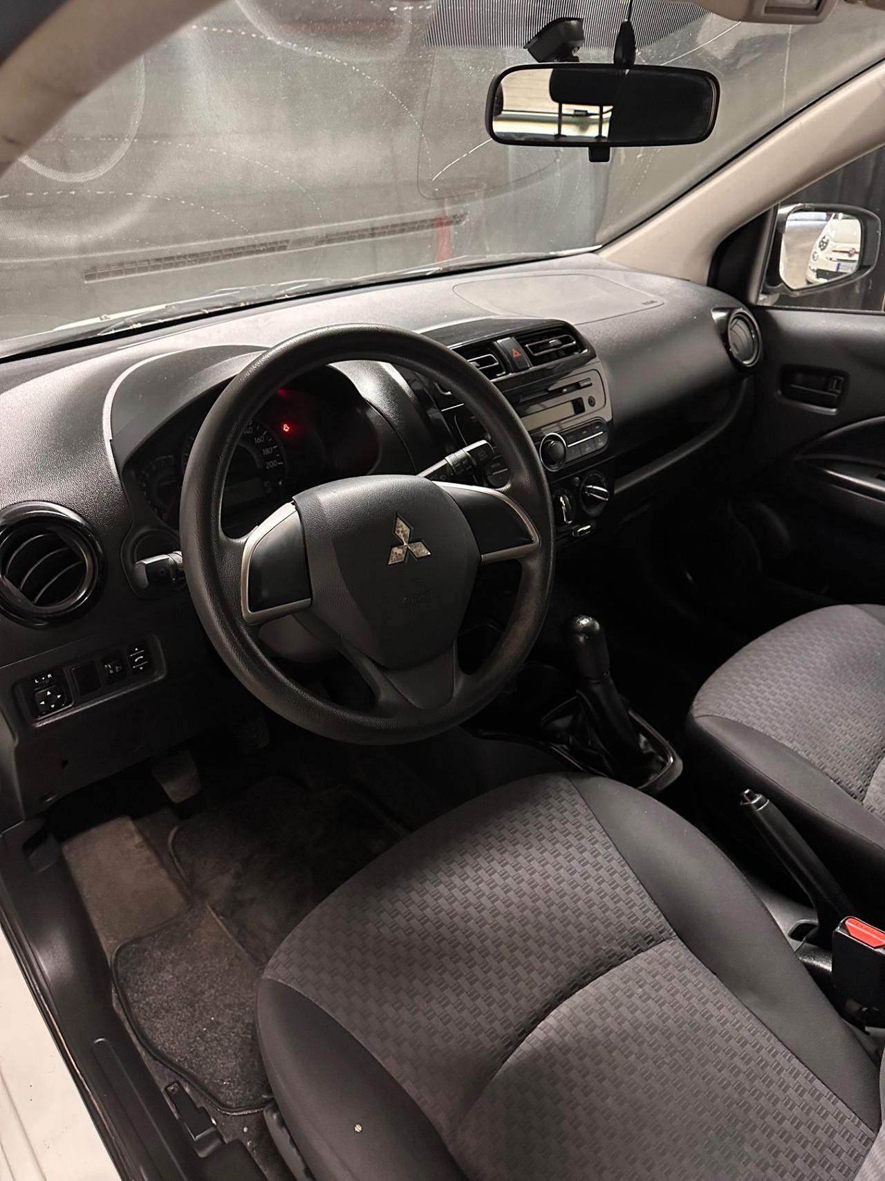 Mitsubishi Space Star 1.0 Invite 2017