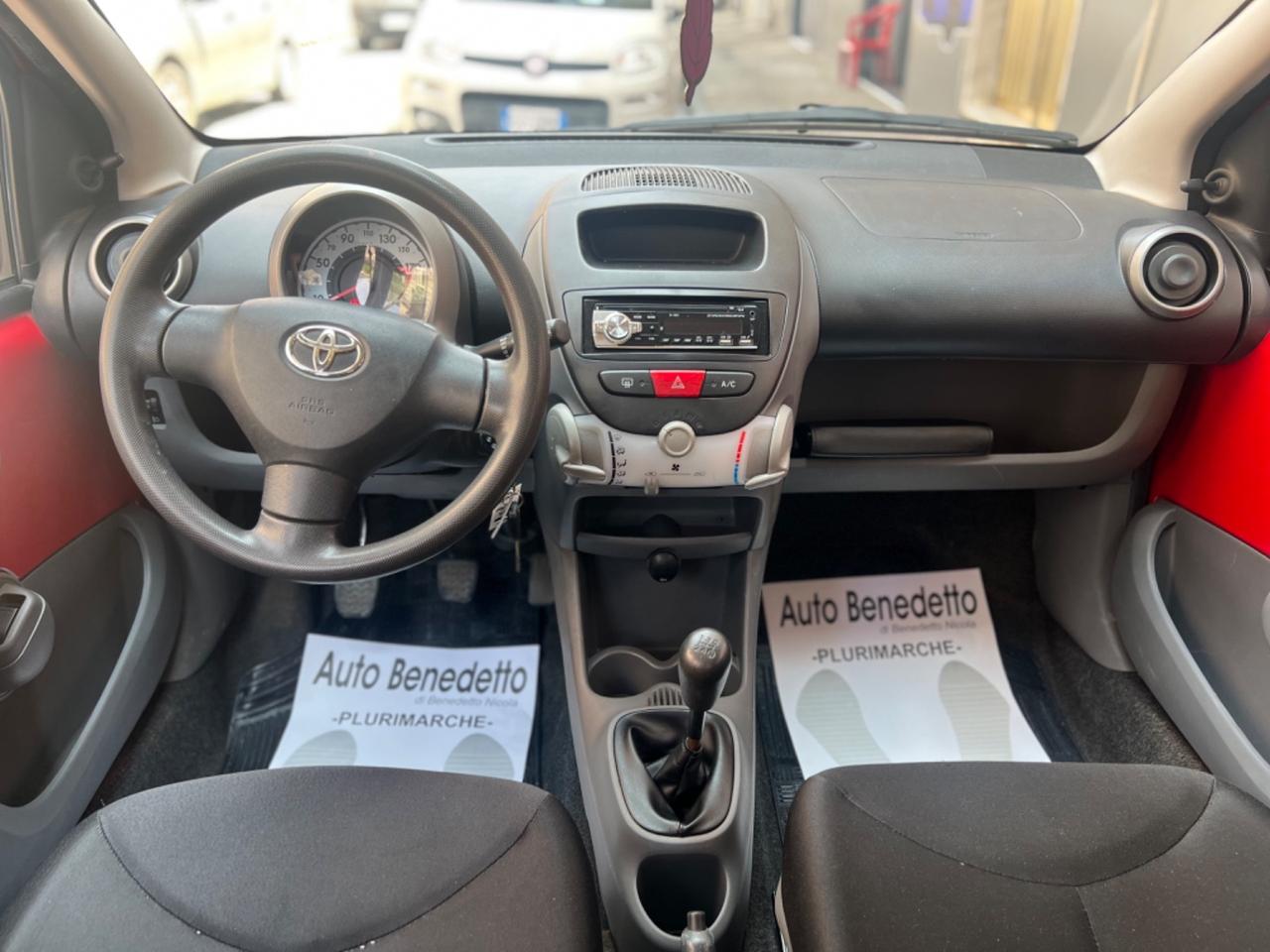 Toyota Aygo 1.0 12V VVT-i Sol 2008