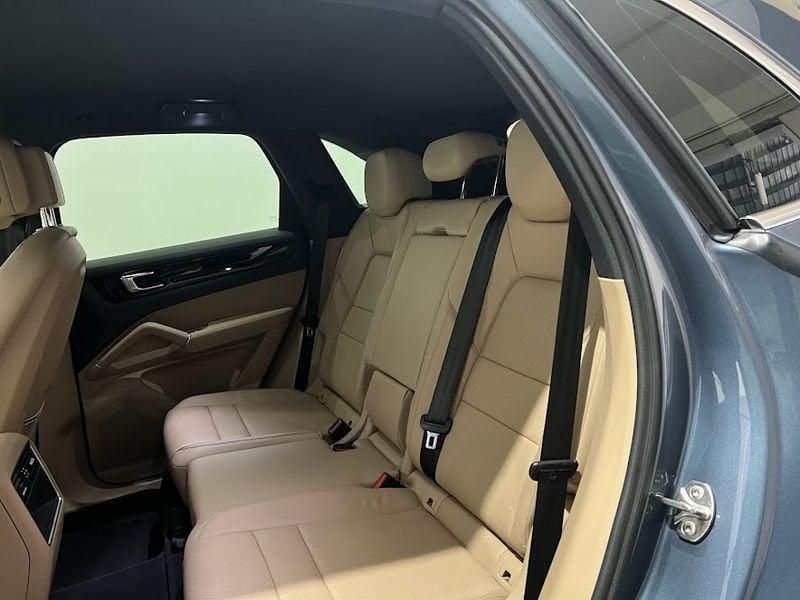 Porsche Cayenne 3.0 V6