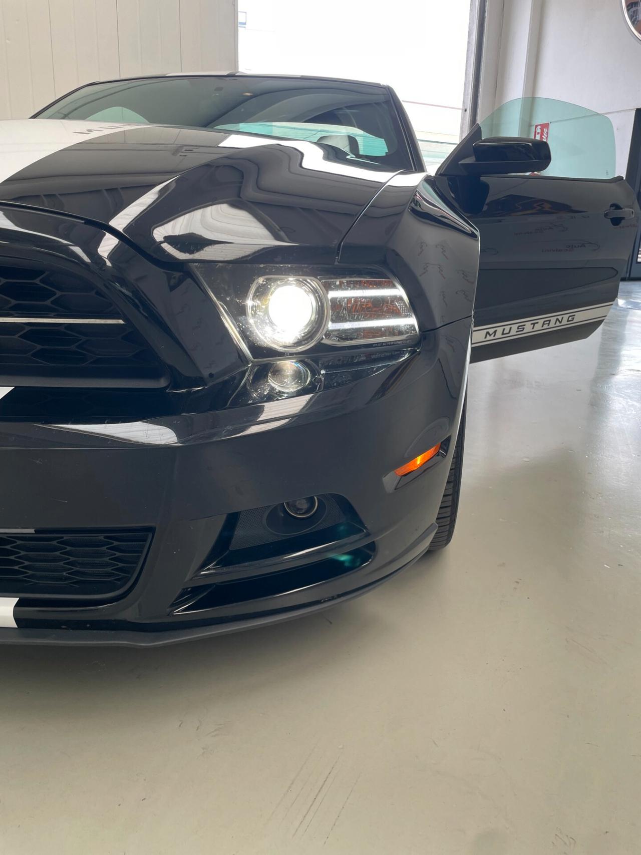 Mustang 3.7 V6 224cv automatic