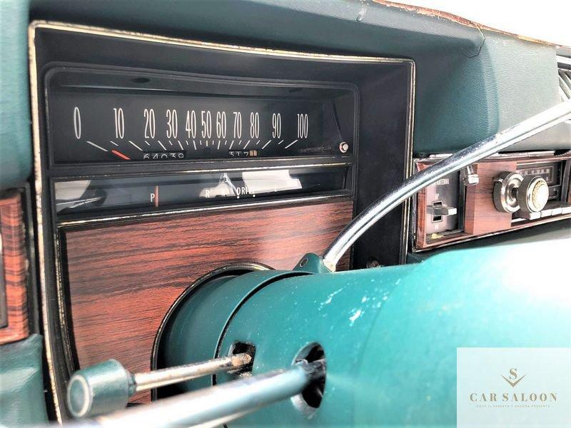 Cadillac De Ville
