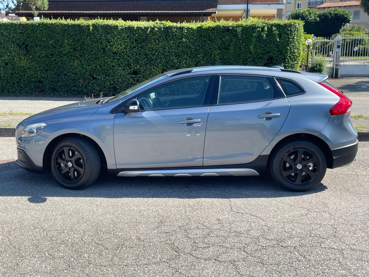 Volvo V40 Kinetic 2.0 D3 #9721