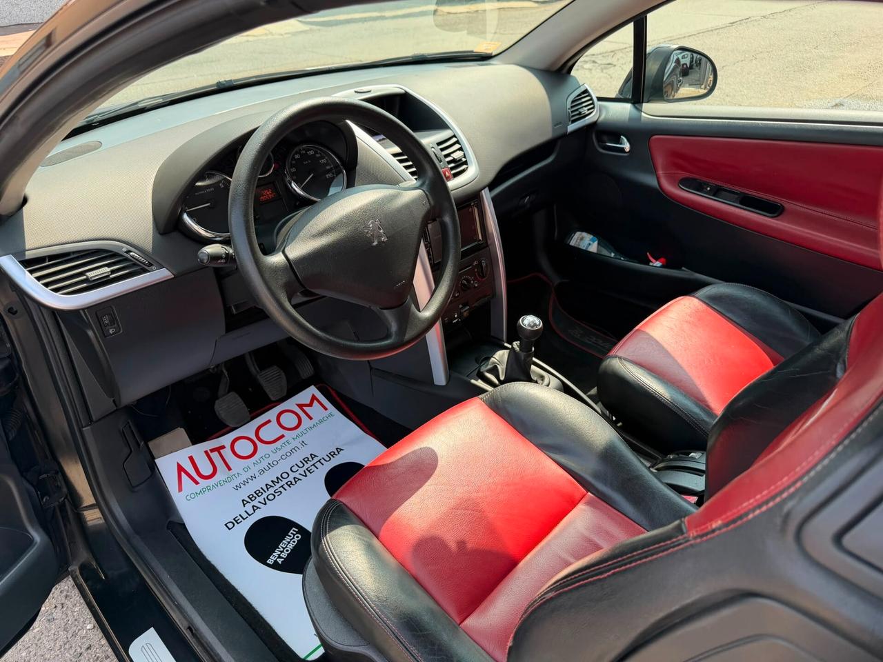 Peugeot 207 1.6 VTi 120CV CC Roland Garros