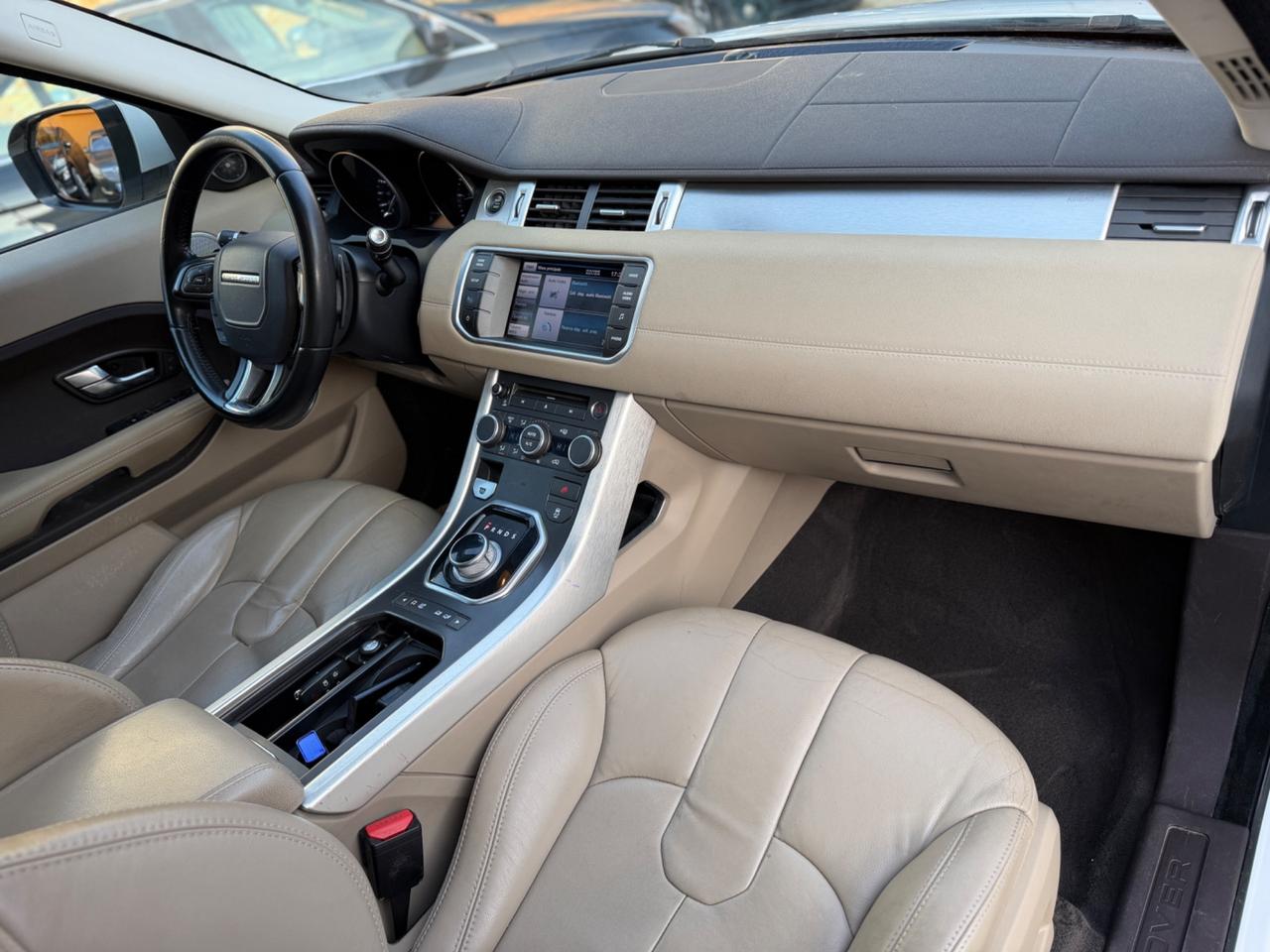 Land Rover Range Evoque 2.2 TD4 5p. Dynamic