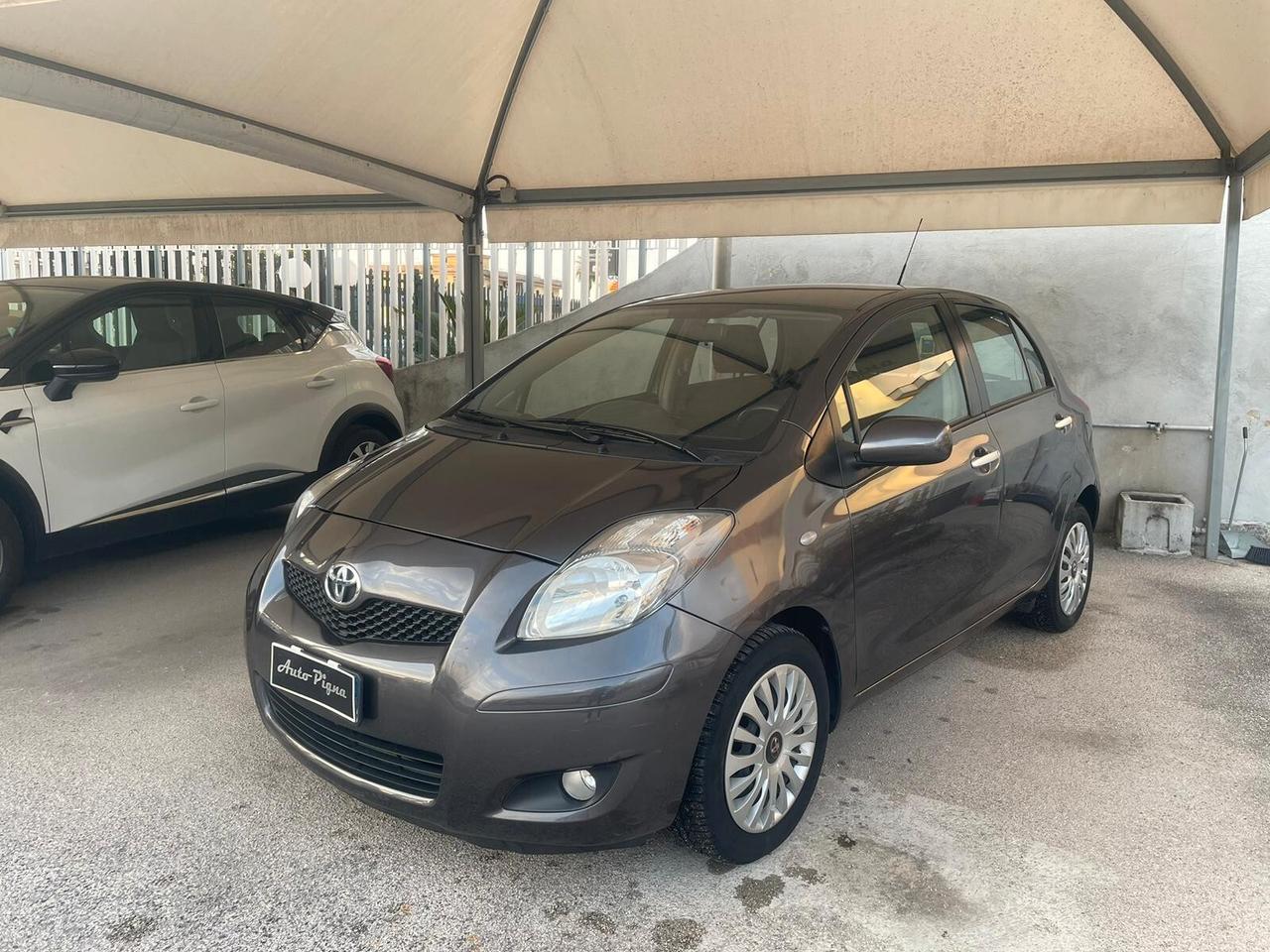 Toyota Yaris 1.3 5 porte Sol
