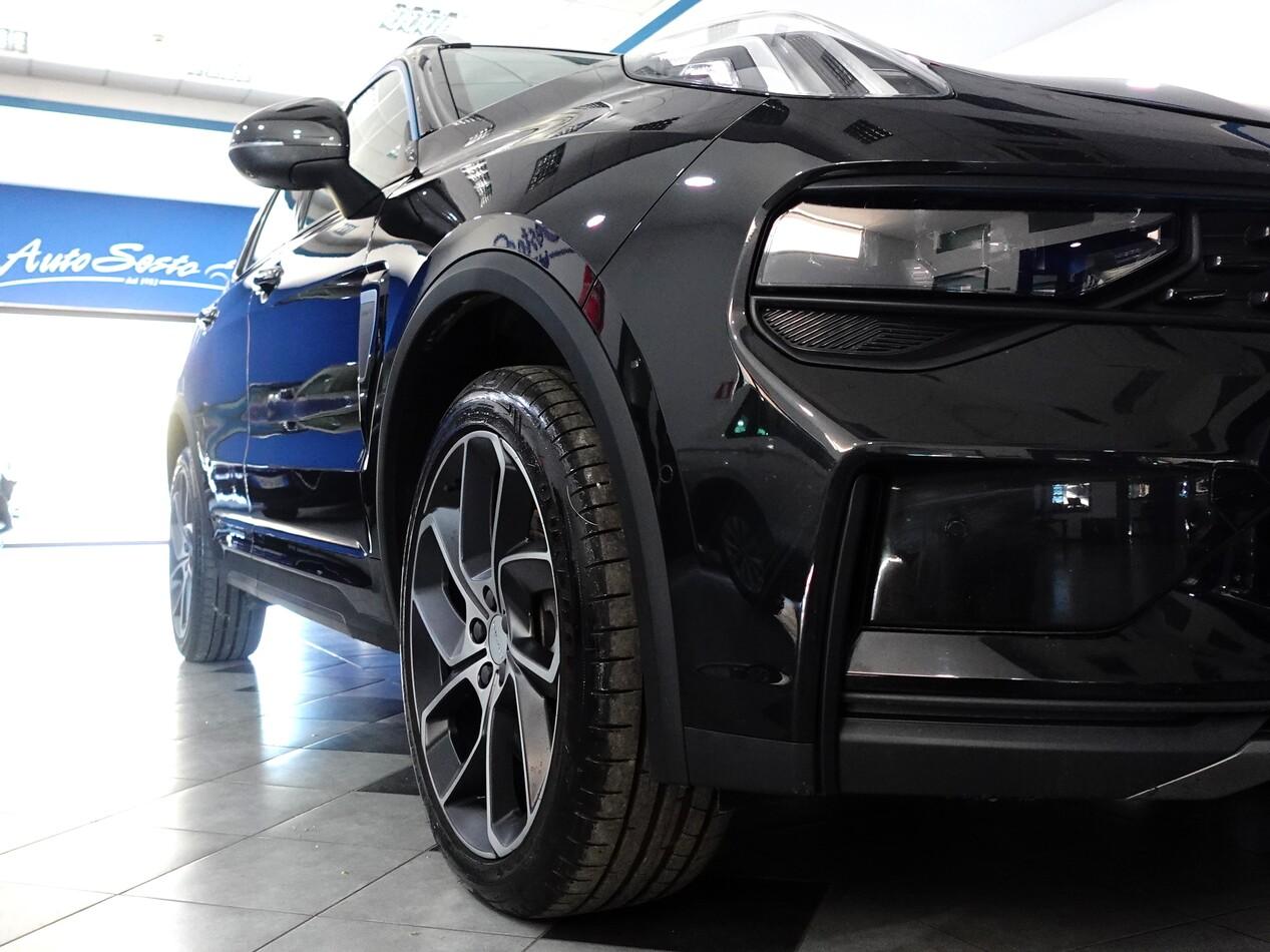 Lynk and Co 01 1.5 BZ 261 CV PHEV 01