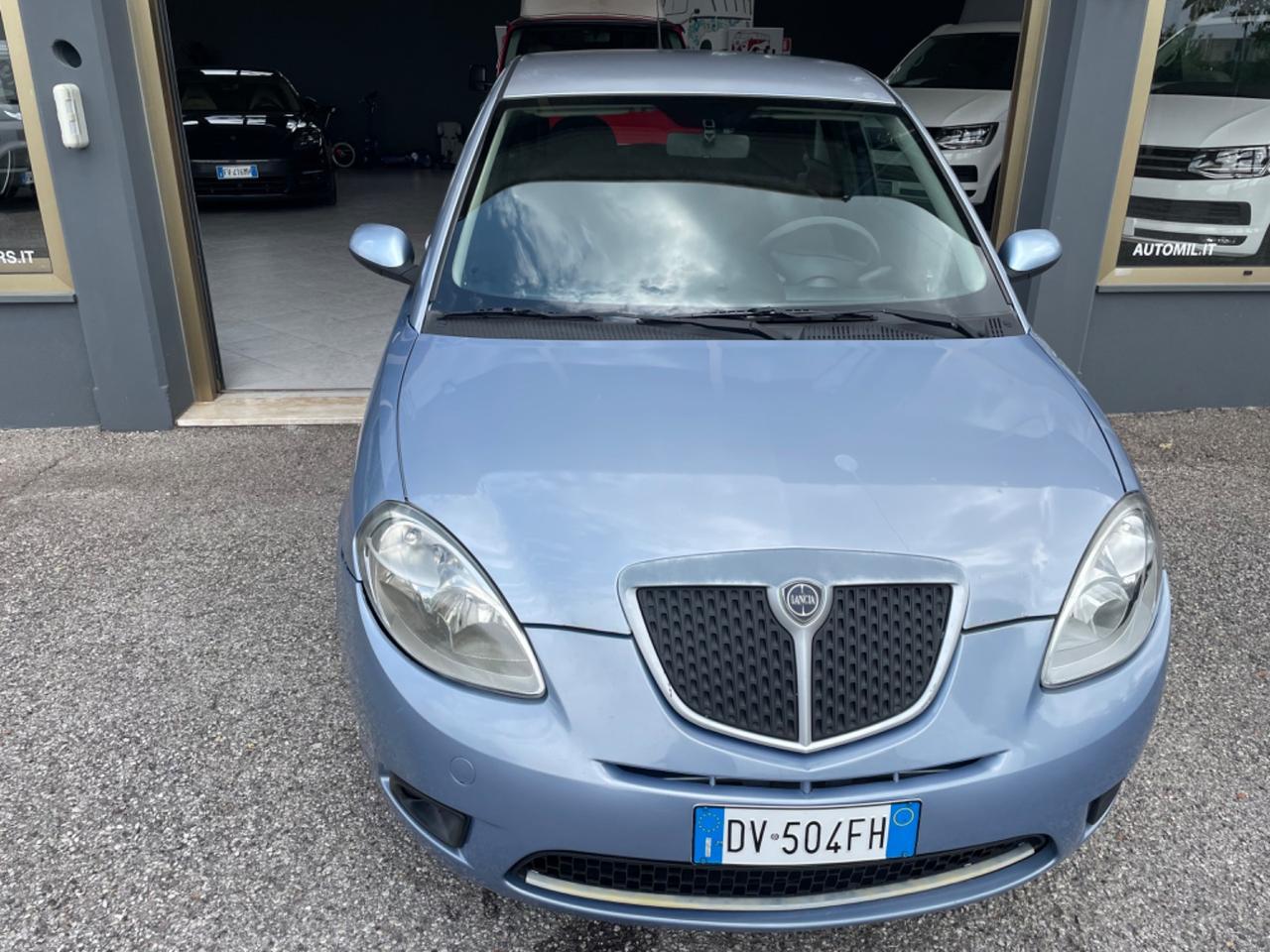 Lancia Ypsilon 1.2 Argento