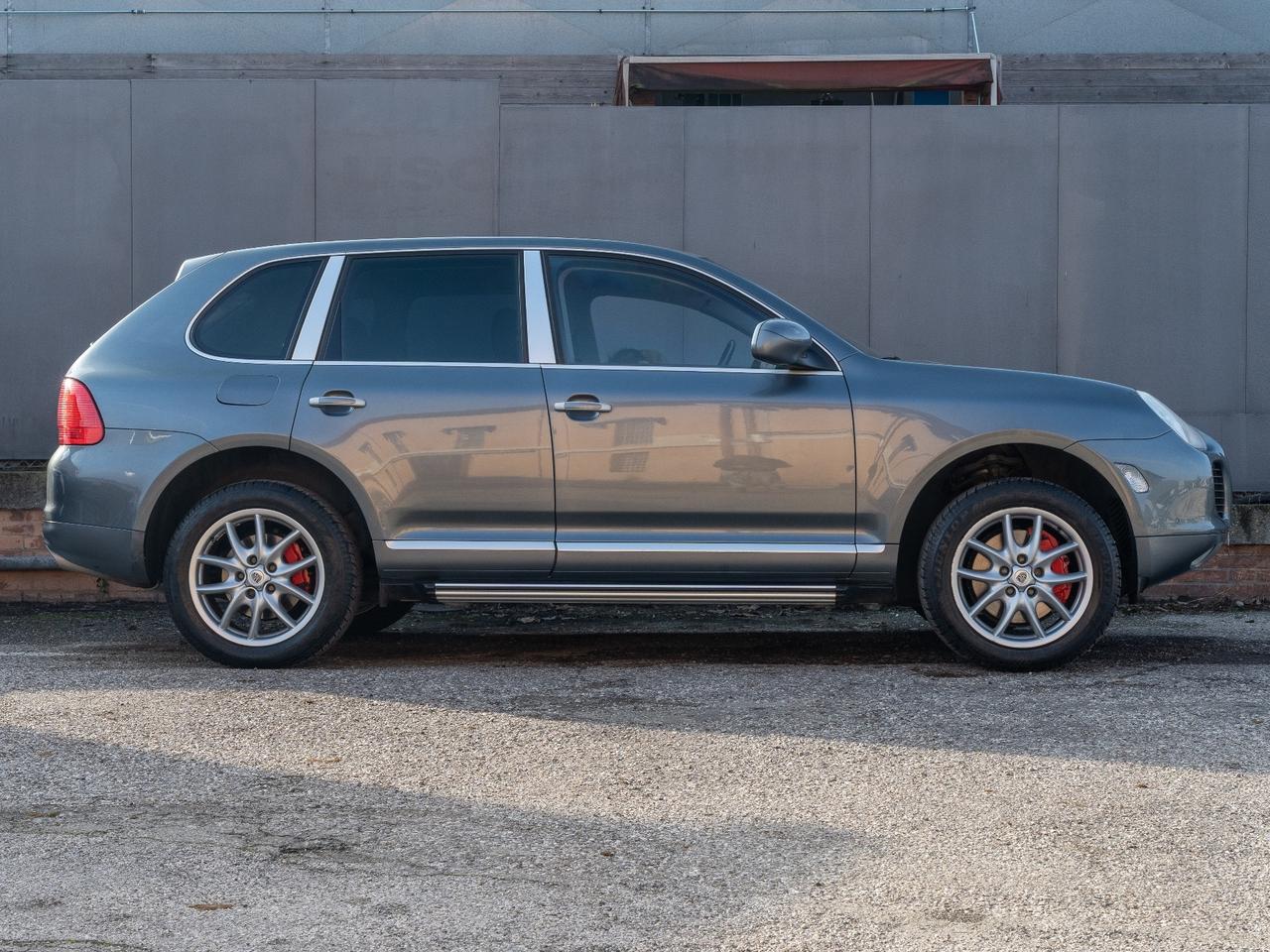 Porsche Cayenne 4.5 cat Turbo