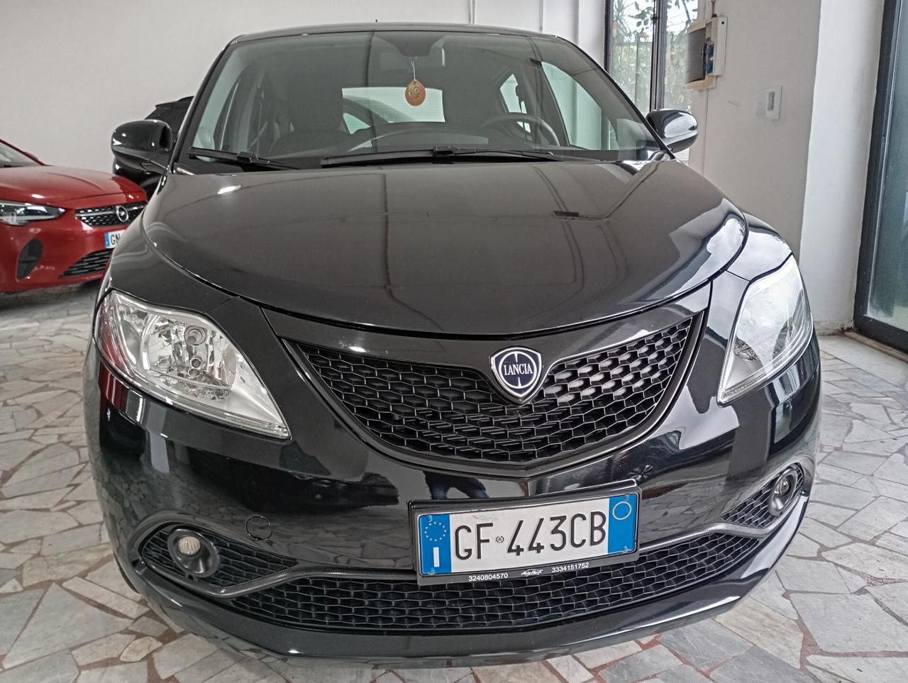 Lancia Ypsilon 5P 1.0 FireFly Hybrid Ecochic Gold