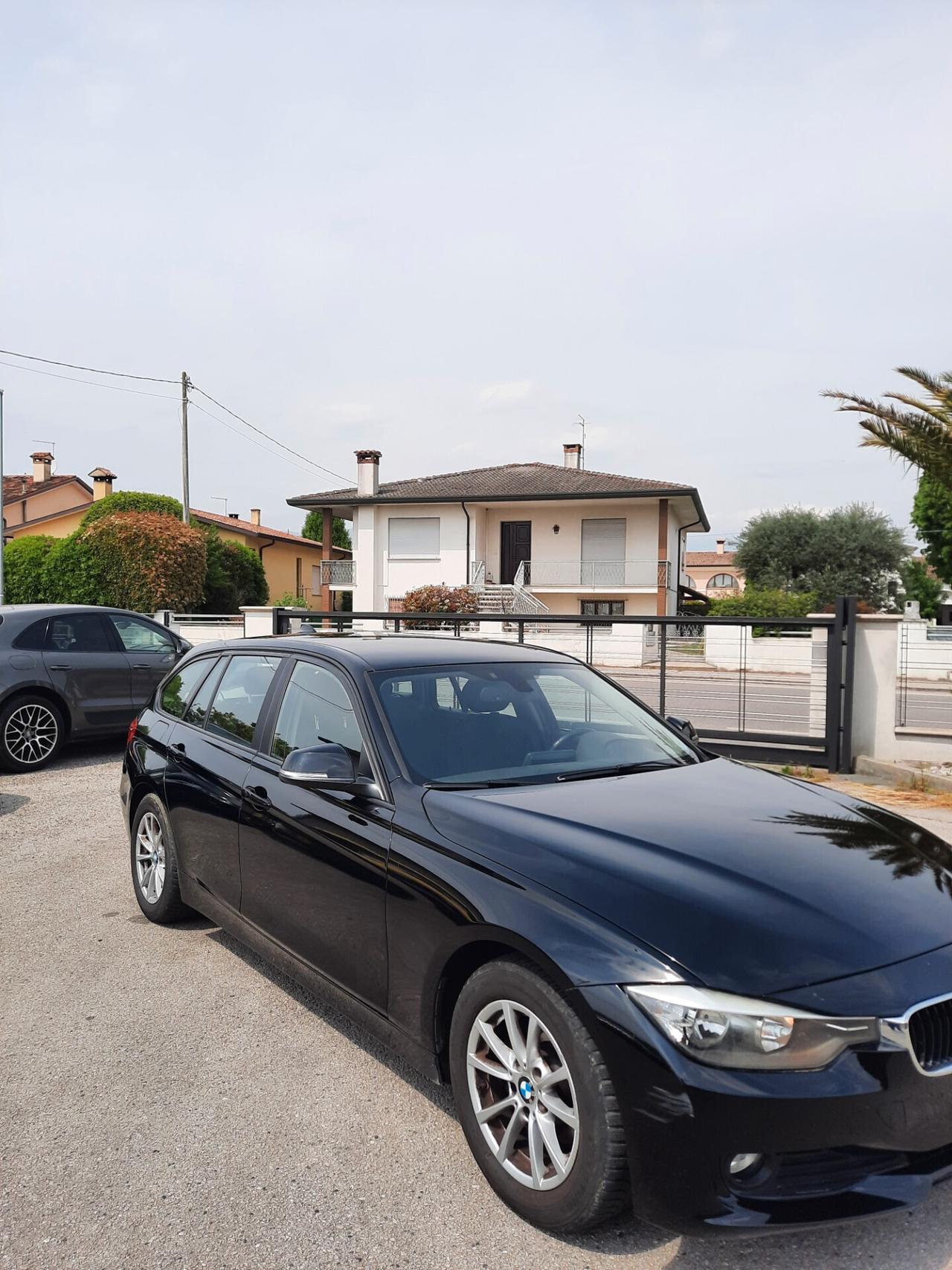 Bmw 318 318d Touring Automatico Navi