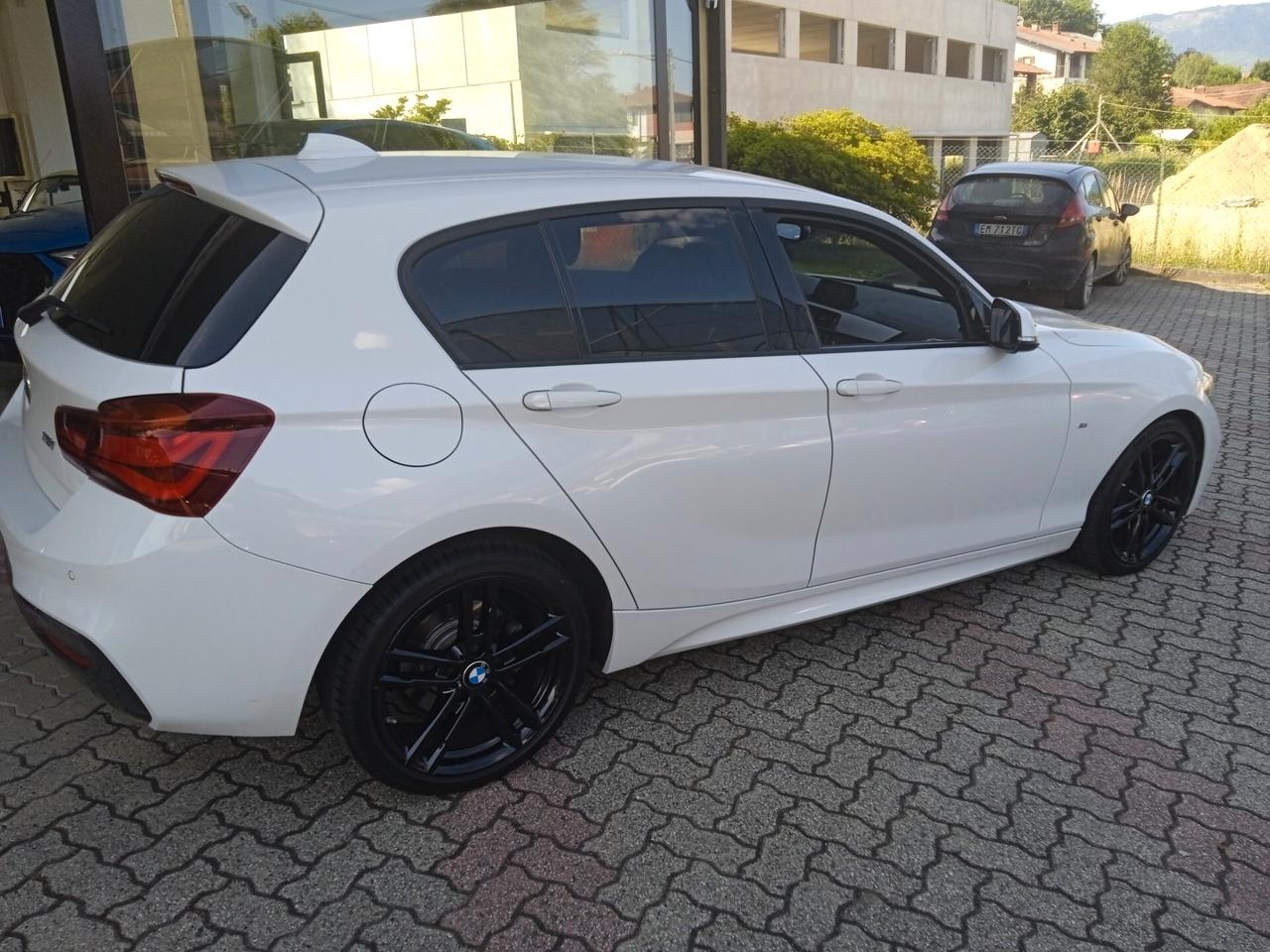 Bmw 118 M SPORT PACK SHADOW 18" VETRI SCURI PELLE TOTALE SENS PARK CRUISE CONTROL PRONTA CONSEGNA