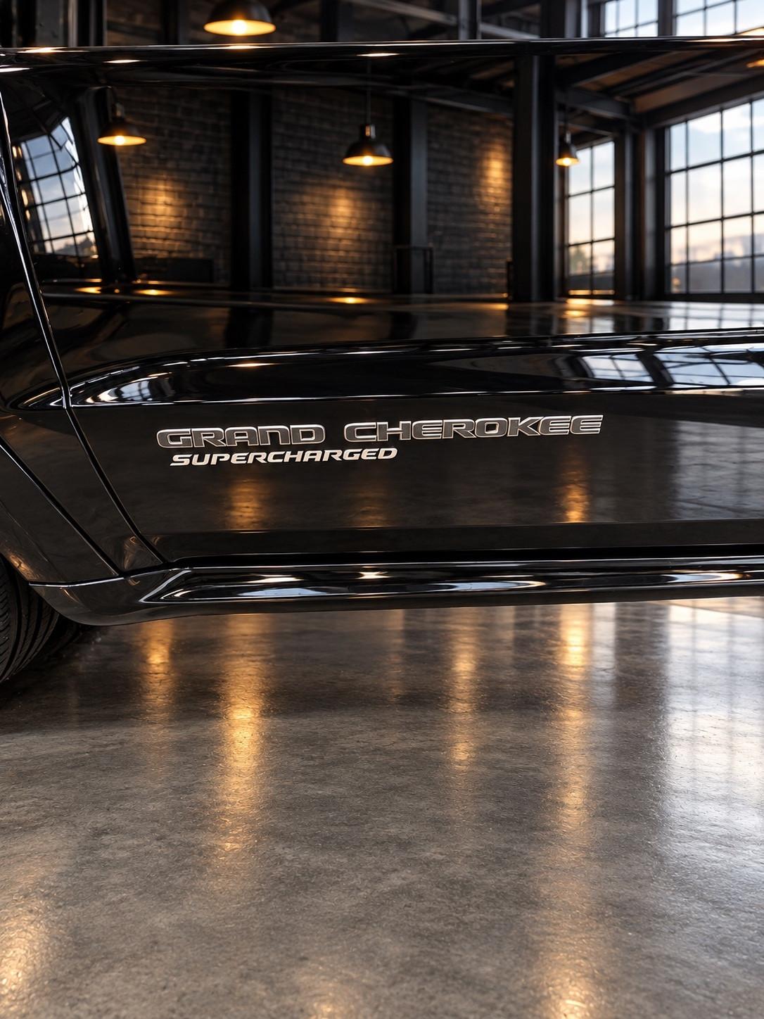 Jeep Grand Cherokee trackhawk 6.2 supercharged