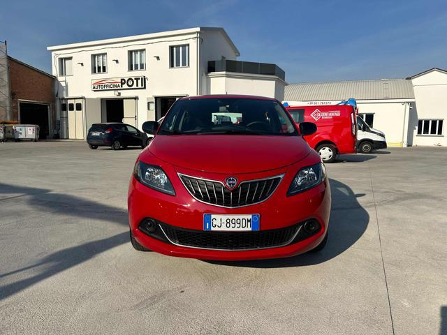 LANCIA Ypsilon 1.0 FireFly 5 porte S&S Hybrid Ecochic Silver