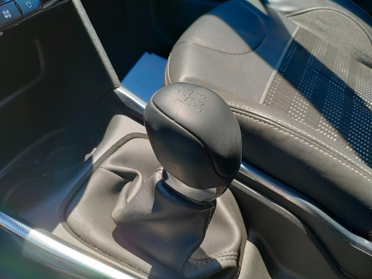 Peugeot 2008 PureTech 82 Allure