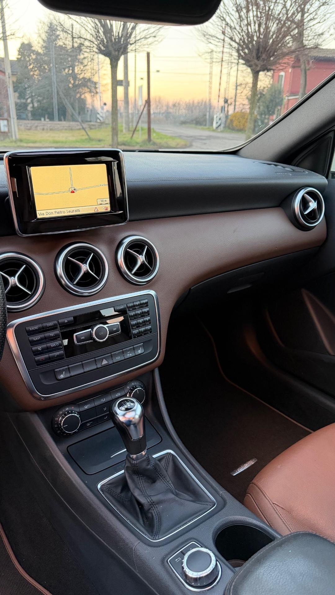 Mercedes-benz A 180 Premium