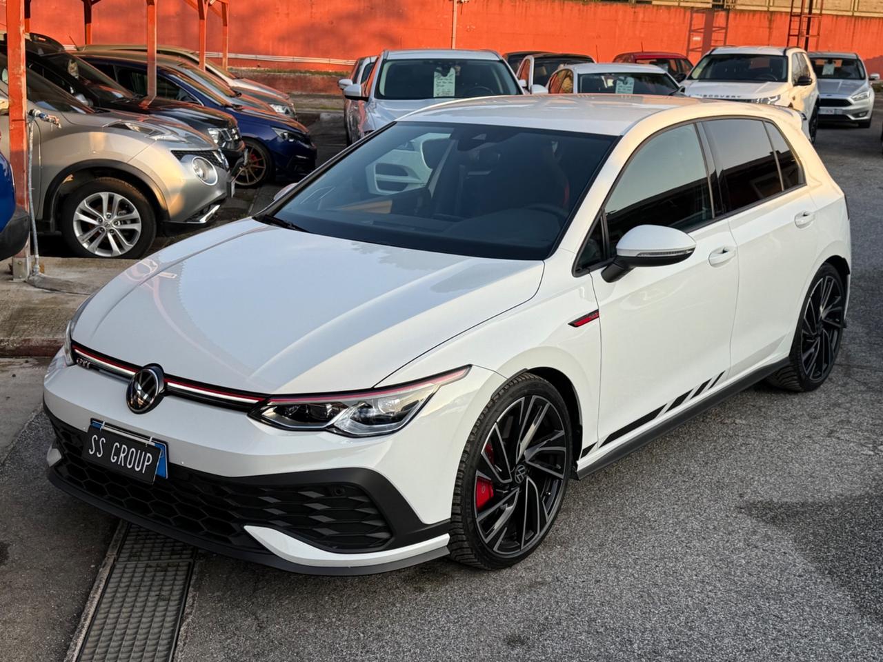 Golf GTI 2.0 300 cv-club sport -unipro-rate