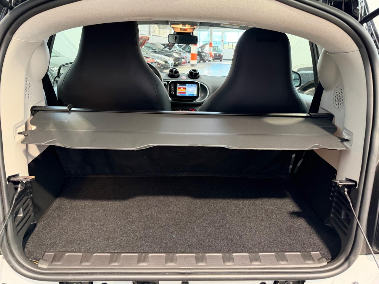 Smart ForTwo TAGLIANDI MERCEDES-PARI AL NUOVO-SCHERMO