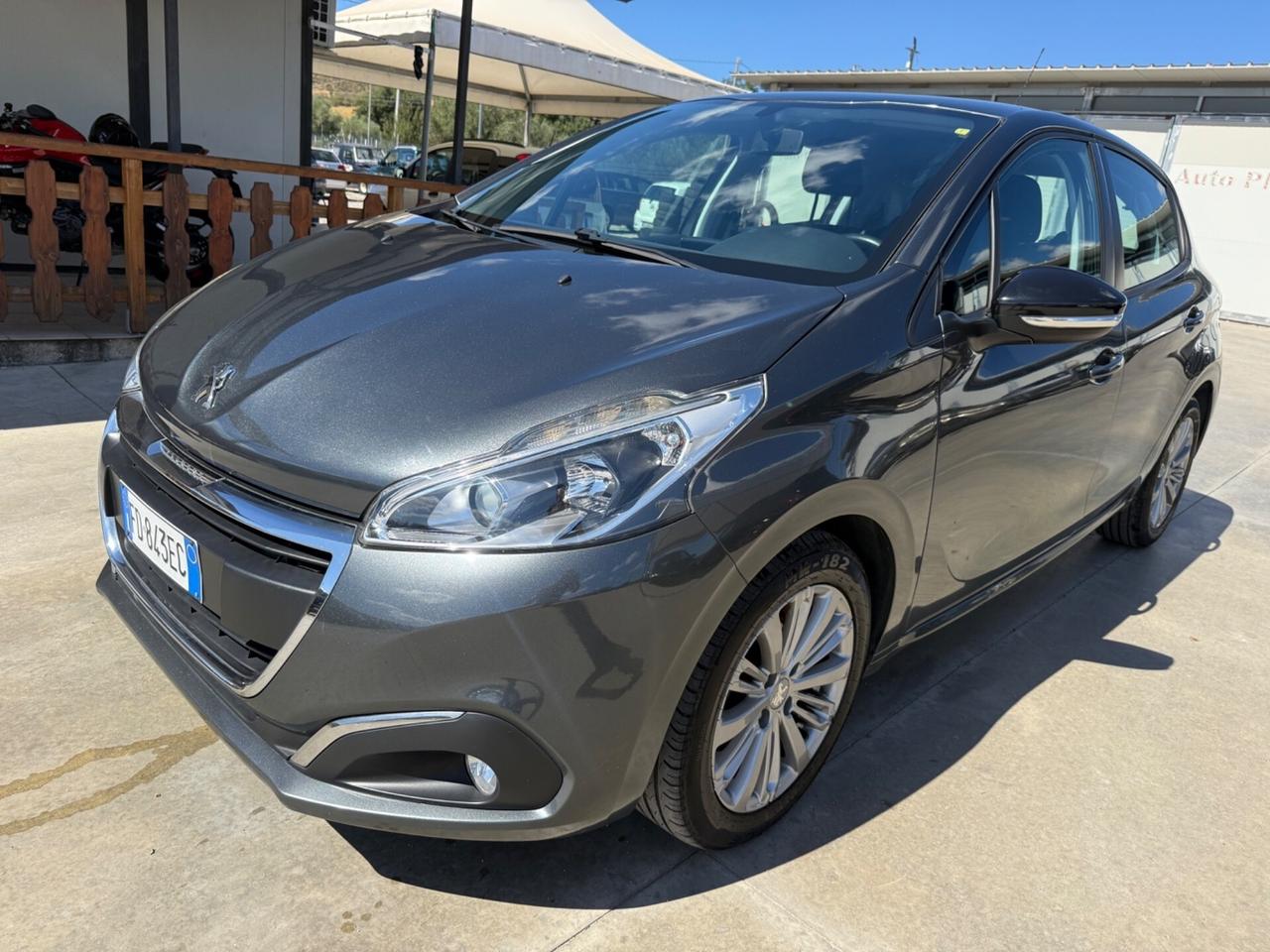 Peugeot 208 BlueHDi 75 5 porte Allure