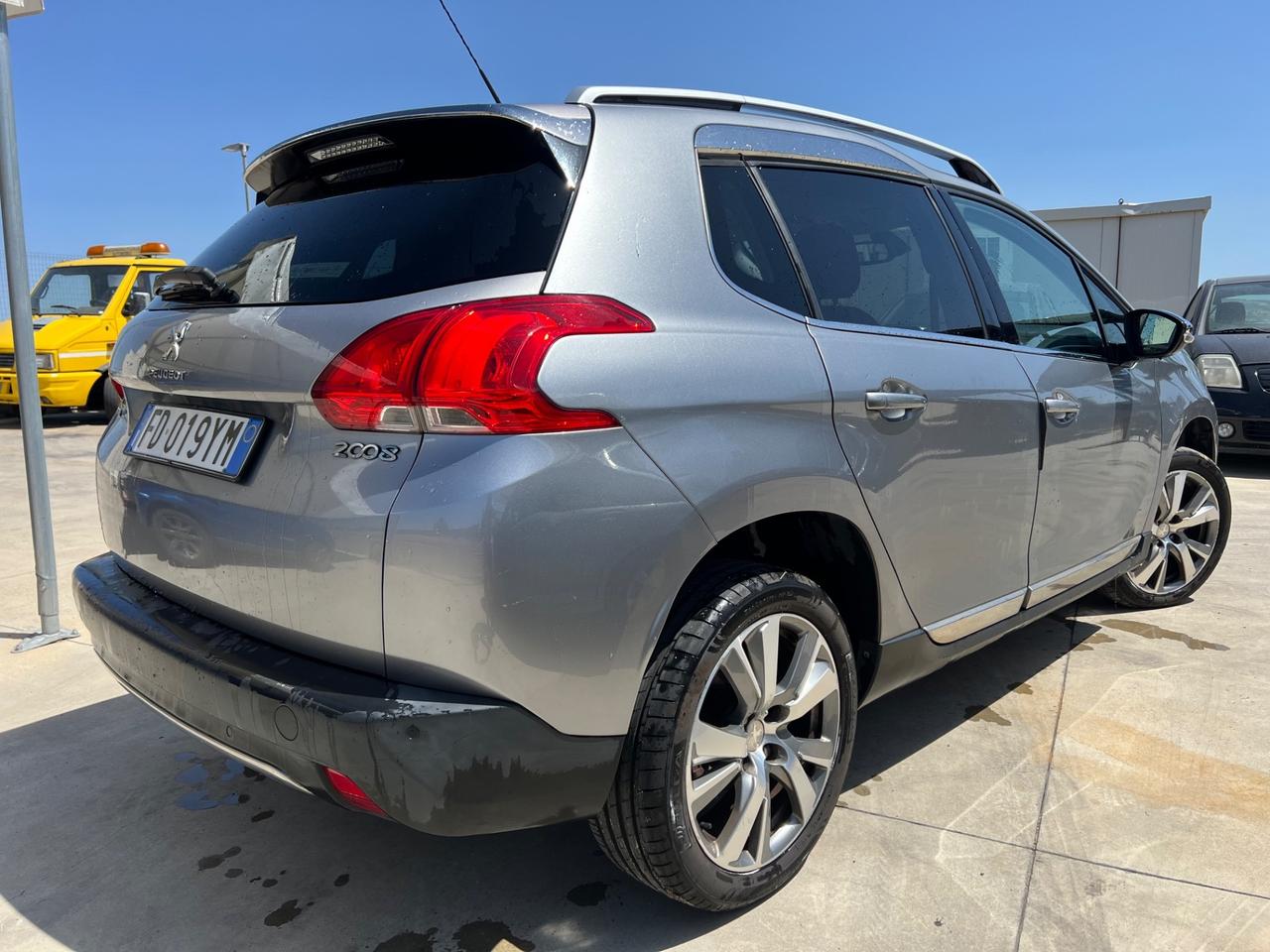 Peugeot 2008 BlueHDi 120 S&S Crossway