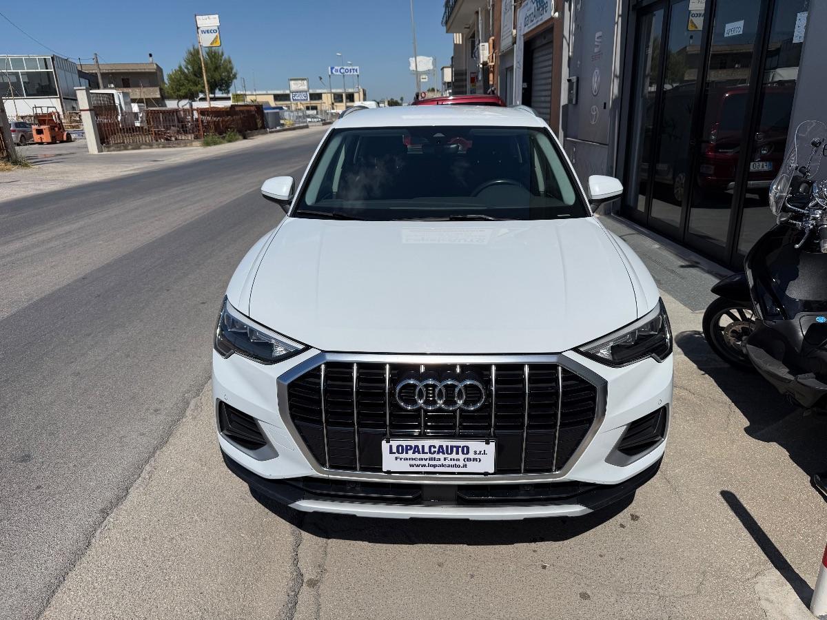AUDI - Q3 - 35 TDI S tronic Business Advanced
