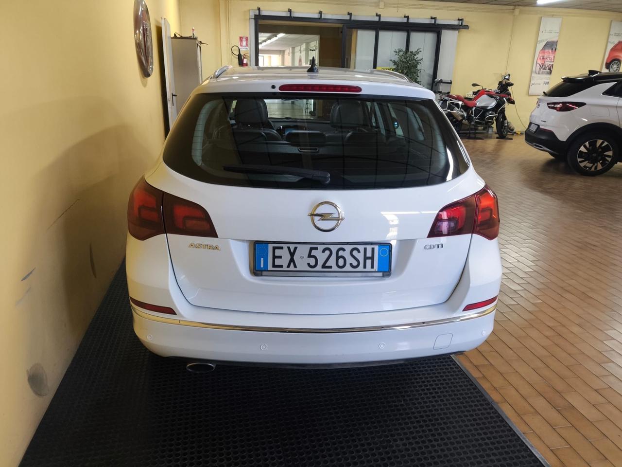 Opel Astra 2.0 CDTI 165CV Sports Tourer aut. Cosmo Fleet