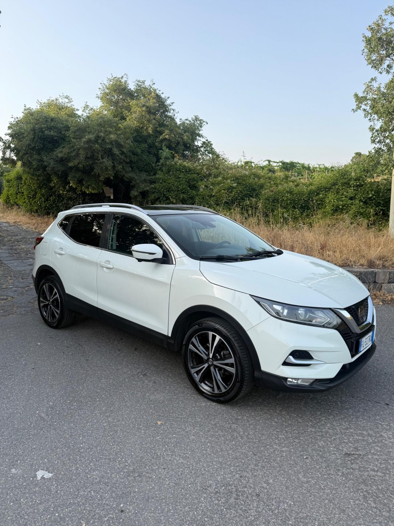 Nissan Qashqai 1.5 dCi Tekna tetto panoramico