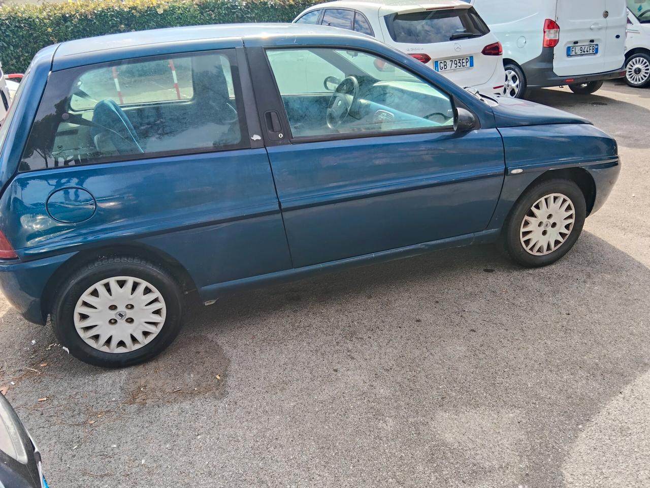 Lancia Y 1.2i cat Elefantino Blu