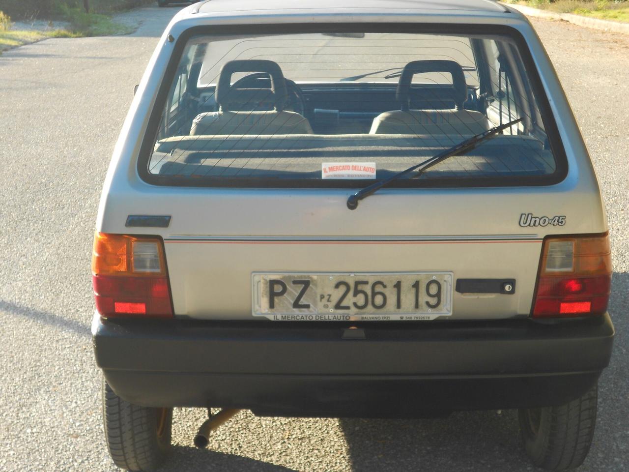 UNO 45 STING 3p(NUOVA:75.338km)5posti,FERMA dal 2006
