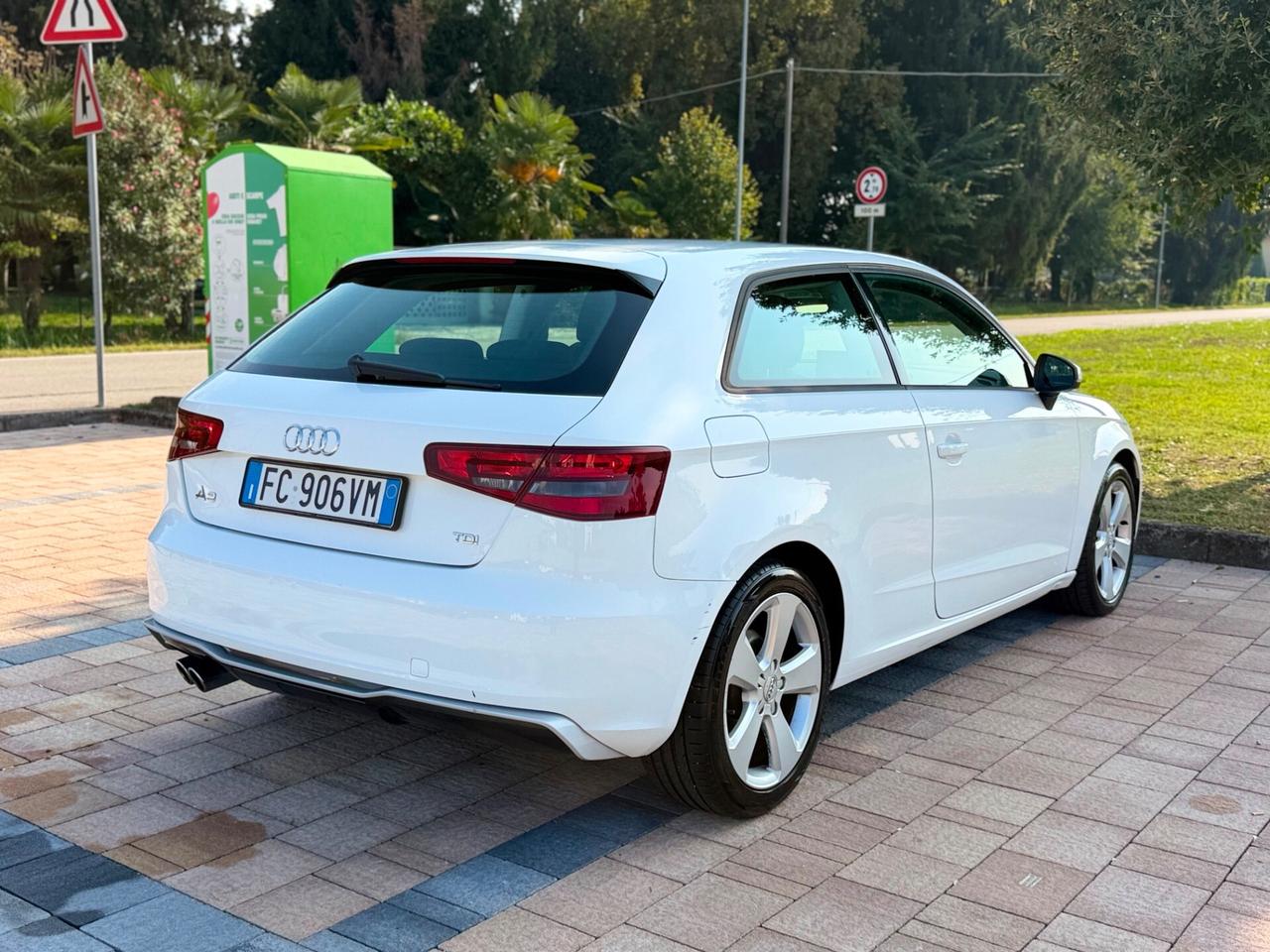 Audi A3 2.0 TDI 150 CV clean diesel Ambition