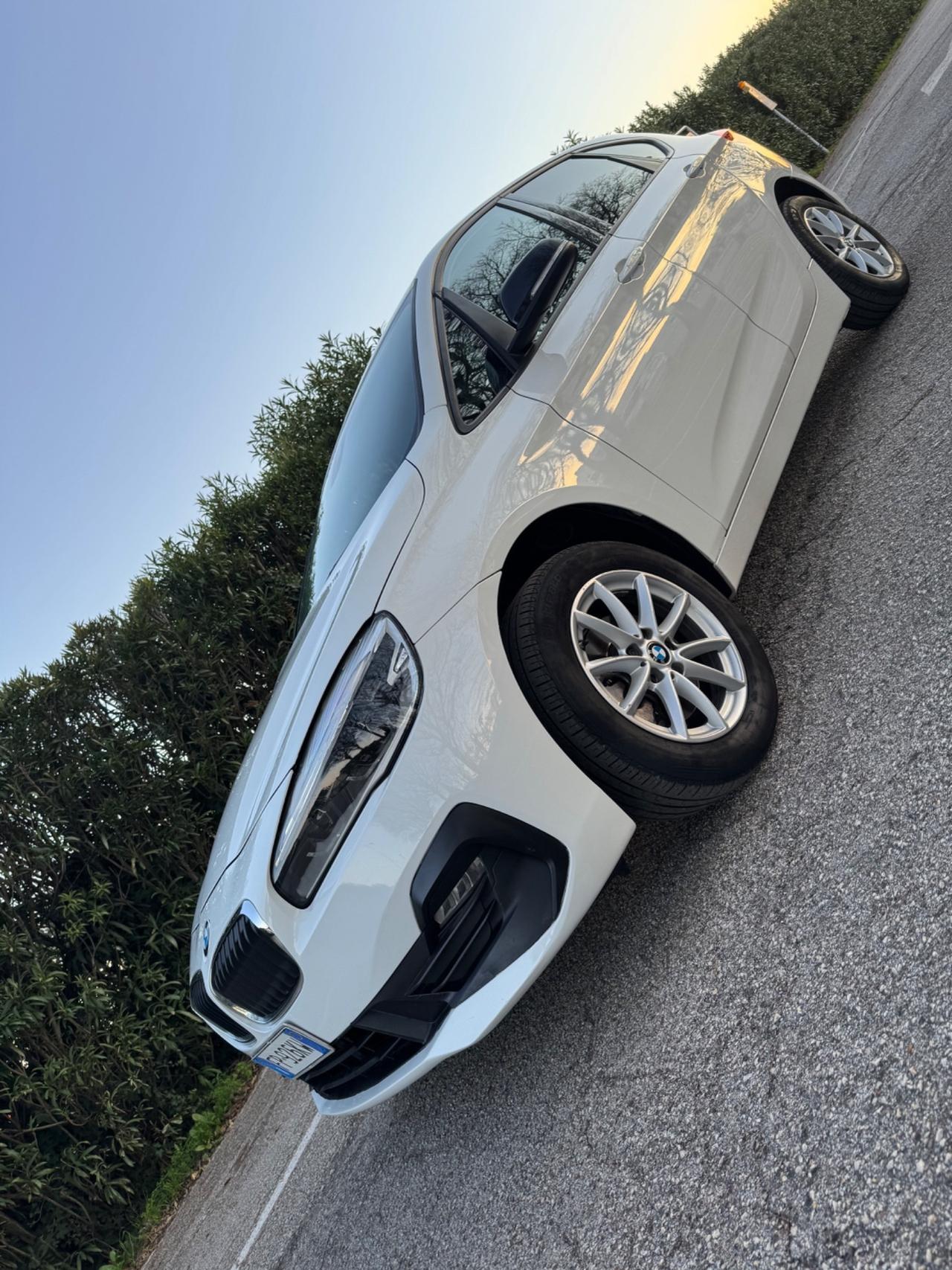 Bmw 216 220d Active Tourer Luxury aut.