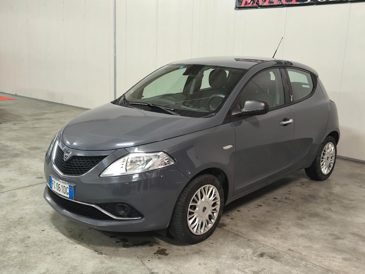 Lancia Ypsilon 1.3 MJT 16V 95 CV 5 porte Platinum