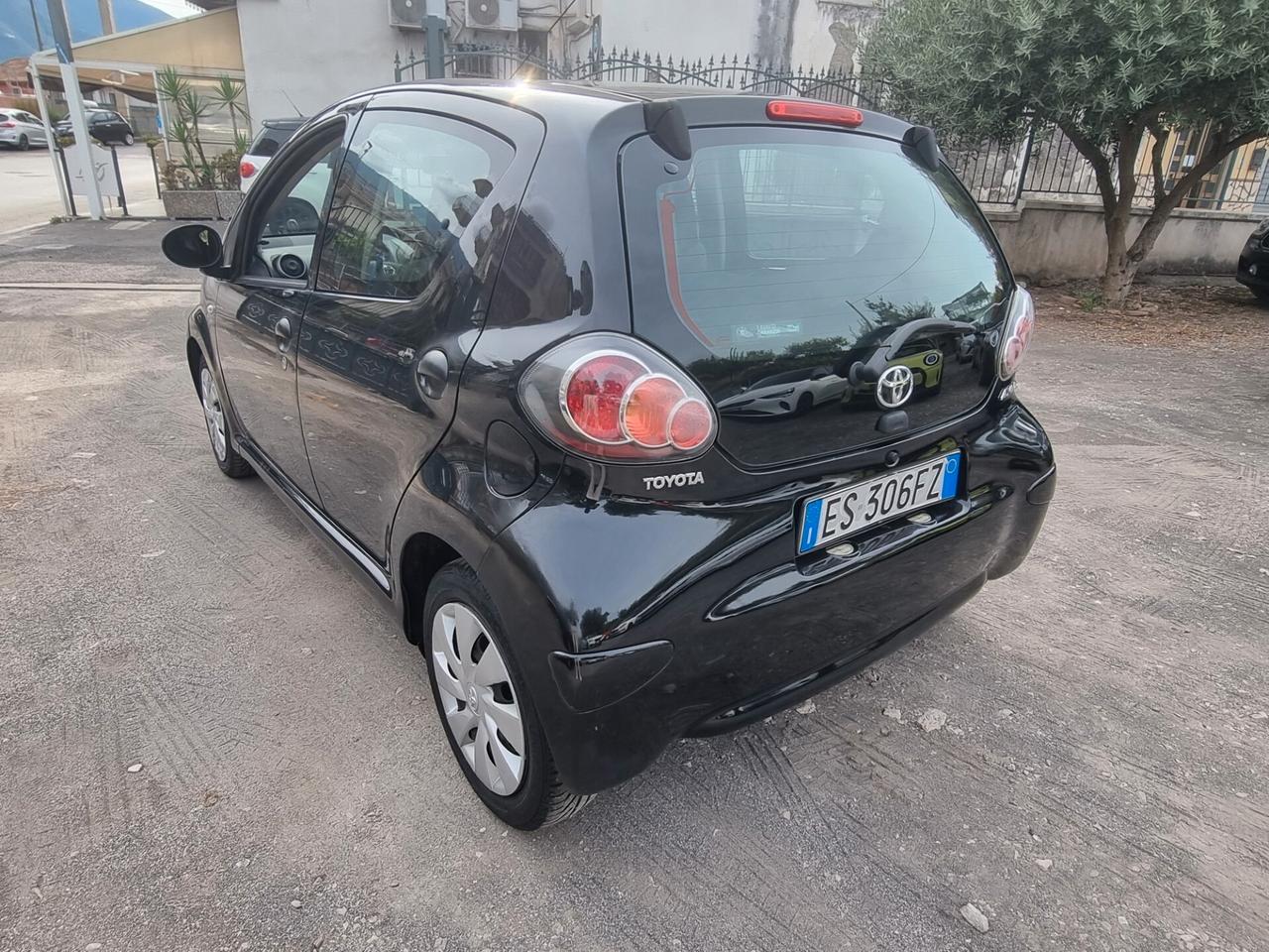 Toyota Aygo 1.0 12V VVT-i 5 porte Lounge Connect
