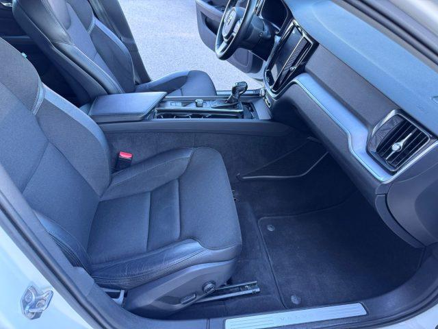 VOLVO V60 D3 2.0 DIESEL Geartronic R-design FULL LED RDESIGN